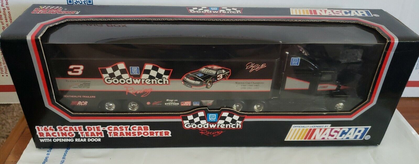 Racing Champions Goodwrench GM Racing 1:64 Transporter w/ Diecast Cab - £7.07 GBP