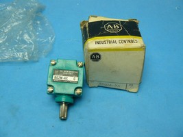 Allen Bradley 802M-HX Limit Switch Operating Head For 802M-HY5 802M-HTY5... - €38,89 EUR