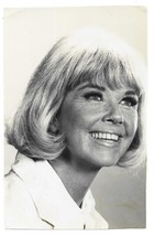 B &amp; W, 5 1/2 by 8 1/2 Photo-Doris Day-Well-know Actress - £4.62 GBP