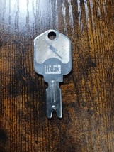 Vintage Pollak Lightning Bolt Key 2&quot; - $8.31