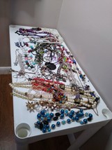 Lot Of Over 30 Necklaces Vintage And Modern - £27.94 GBP