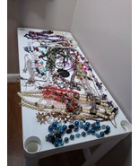 Lot Of Over 30 Necklaces Vintage And Modern - £27.89 GBP