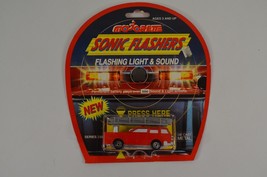 Majorette Sonic Flashers Series 2000 Red Diecast Car New on Card - £15.20 GBP