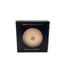 Il Makiage Mineral Baked Highlighter Halo - $635.96 MXN