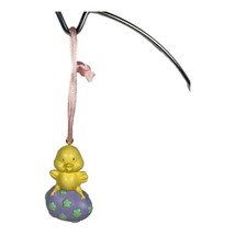 Vtg Avon Easter Chick Ornament Plastic Yellow Purple Egg Hallmark Box 1.75” - £10.55 GBP