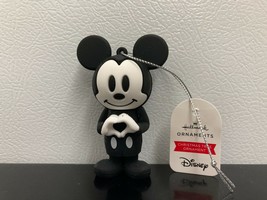 *Mickey Mouse* ~ 2021 Hallmark Heart Ornament ~ Black ~ Super Cute! ~ New ~ - £7.81 GBP