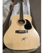 WILLIE NELSON autographed SIGNED full size GUITAR  - $957.38 CAD