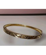 Pretty Small Etched &quot;Childs&quot; Bangle  Bracelet Jewelry Dots &amp; Starbursts  - $238.41 MXN