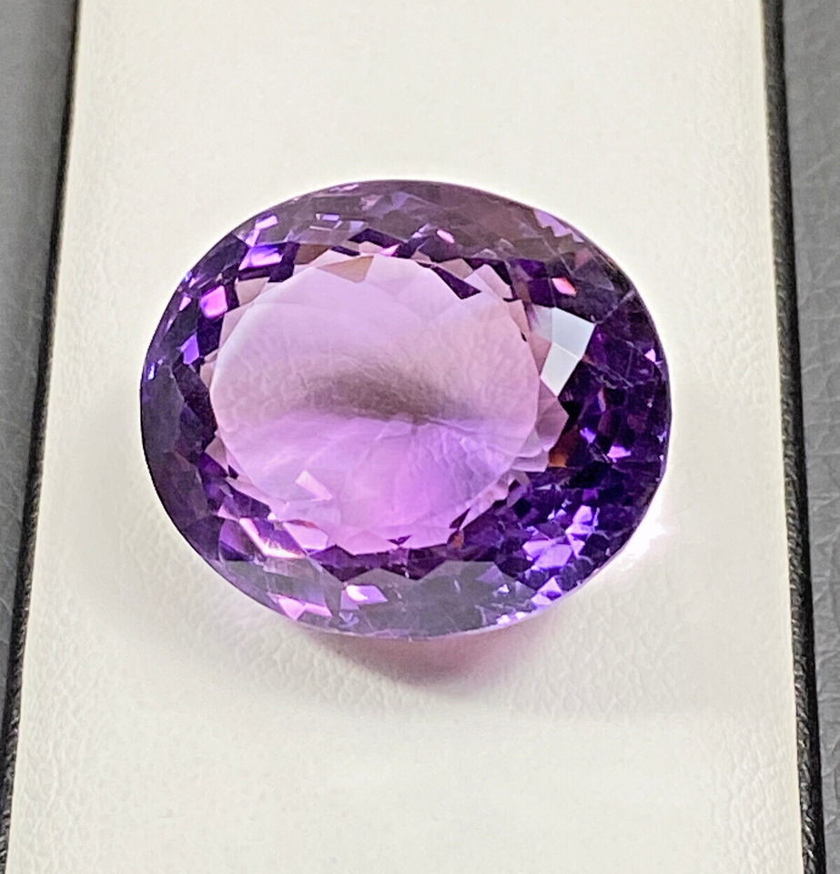 Purple facted loose oval shaped clean Amethyst gemstone 36.25crt @ Pakistan - $85.54