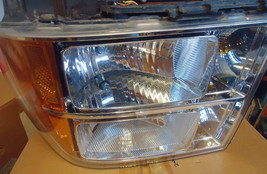 2007-2013 GMC Sierra    Headlight Assembly    Left Side - £54.22 GBP