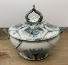 Vintage Pottery Covered Dish Artist Signed Green Blue Drip Handled 6” Dia - $421.03 MXN