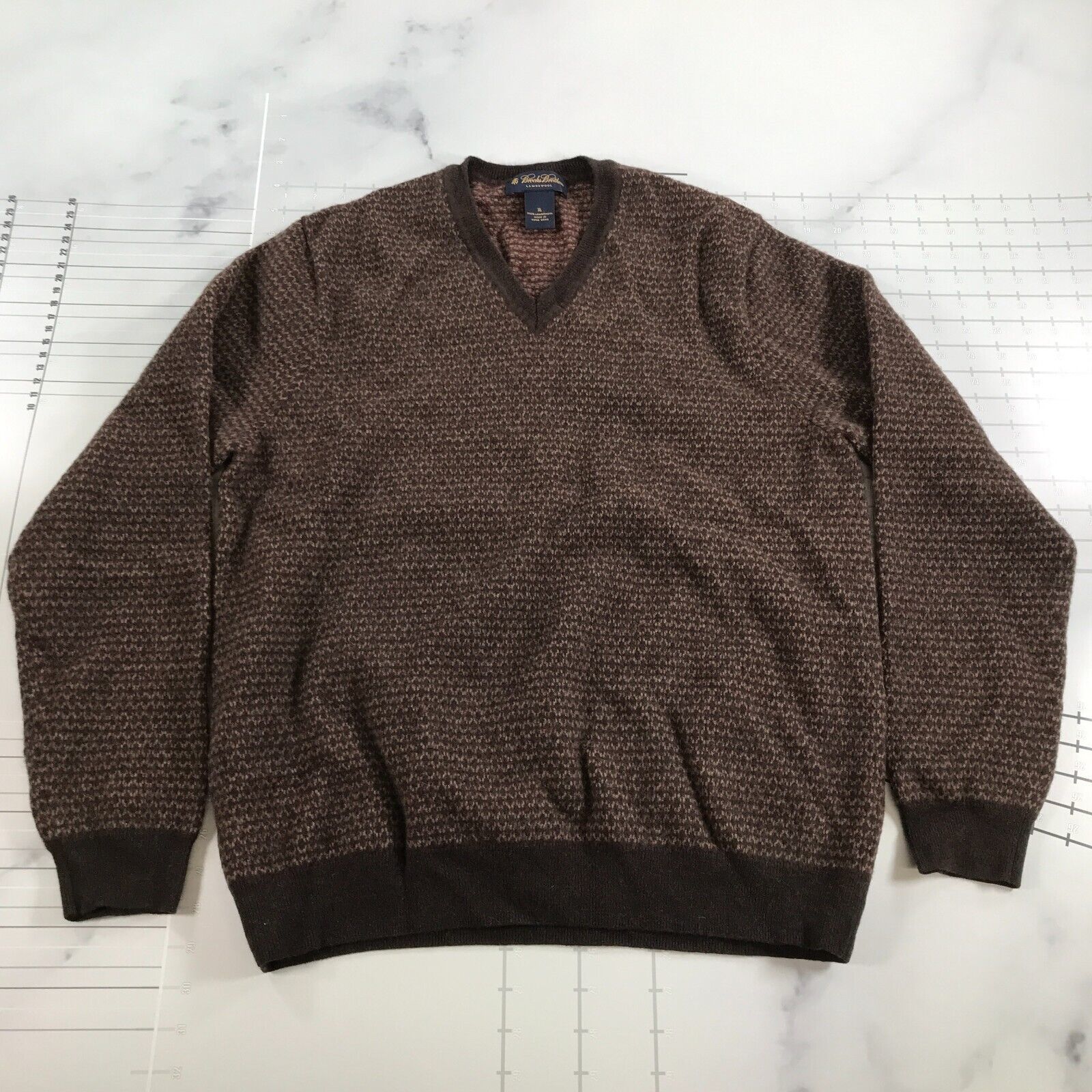 Primary image for Brooks Brothers Sweater Mens Extra Large Brown Red Lambswool V Neck Diamonds