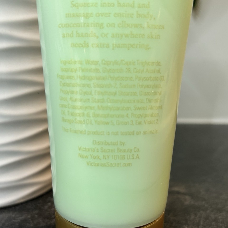 Victoria's Secret Forbidden Fantasy Ultra Moisturizing Hand & Body Cream 7.25 Oz Item image 4