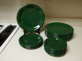 Green Stoneware Dish Set ~ 17 Piece Set ~ Dinner &amp; Salad Plates &amp; Saucers - £70.00 GBP