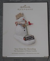 Hallmark Keepsake Ornament Sno Time for Shoveling Snowmen of Winter Garden 2007 - £6.25 GBP