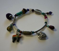 Women's/Girl's Fashion Slide-On Charm Multicolor Bracelet 6 Charms Very NICE! - $7.99