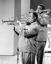 Louis Armstrong &amp; Tyree Glen perform on 1965 variety show Shindig 8x10 photo - £7.64 GBP