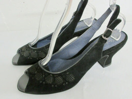 Clarks Artisan Black Suede Vtg Style Vamp Slingback Chunk Kitten Block Heels 9M - £40.08 GBP