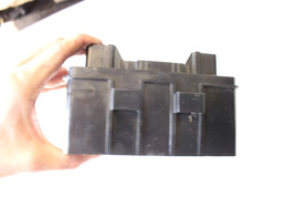2009-14 HYUNDAI GENESIS SEDAN ENGINE BAY FUSE RELAY JUNCTION BOX K1812 image 10