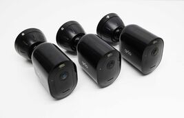 Arlo Pro 4 VMC4350B-1BYNAS System Security Surveillance Cameras (3-Pack) image 2