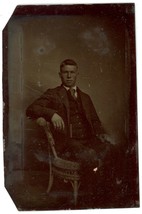 CIRCA 1860&#39;S 1/6 Plate TINTYPE Incredibly Handsome Dapper Man Sitting In Suit - £14.57 GBP