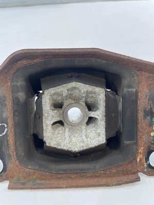 2013-2020 Ford Fusion Automatic Left Transmission Mount LH OEM DG93-7M121-CA Item image 6