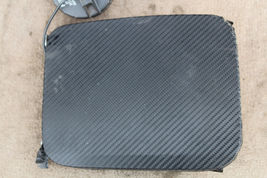 2002-2005 SUBARU IMPREZA WRX WAGON GAS FUEL FILLER LID DOOR WITH CAP V1312 image 2