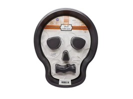 Wilton Non-Stick Baking Halloween Cake Pan - New - Skull - $7.00