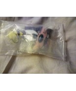Kellogg&#39;s Cereal Walt Disney World Goofy Mini Bean Bag Toy 2008 - $16.73 CAD
