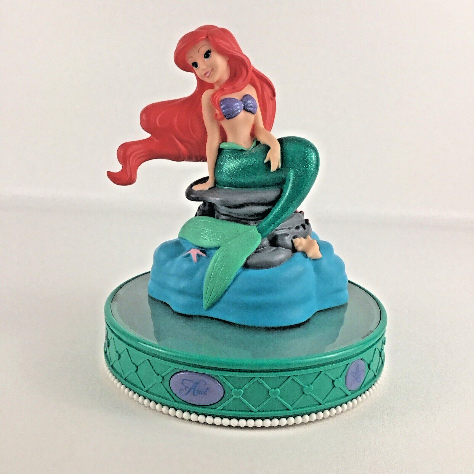 Disney Princess The Little Mermaid Ariel Musical Singing Light Up Coin Bank 2014 - $44.50