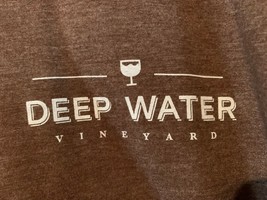 Nwot - Deep Water Vineyard Boots Bottles Adult 2XL Double-Sided Short Sleeve Tee - £13.36 GBP