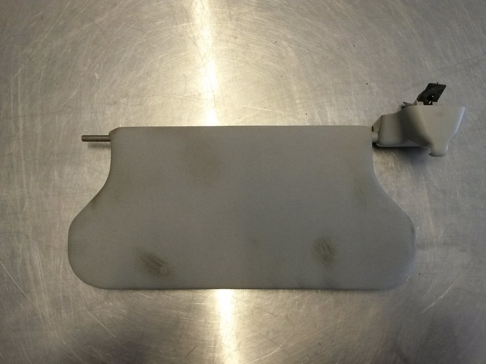 Passenger Right Auxiliary Visor For 03-06 Lincoln Navigator  5.4 - $40.54