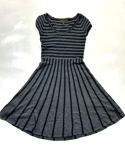 BCBGMAXAZRIA Black &amp; Gray Stripe Short Sleeve Sweater Dress Size Small - £28.67 GBP