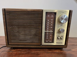 Panasonic Radio AM/FM Tabletop Electric Model RE-6280 Tested Vintage Electronic - $23.75