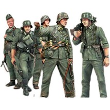 1/35 5pcs Resin Model Kit German Soldiers Infantry WW2 Unpainted - £11.36 GBP
