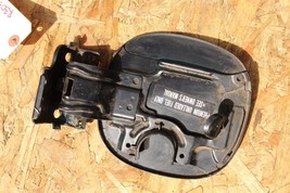 2001-2003 ACURA MDX GAS FUEL DOOR LID COVER  R3039 image 3