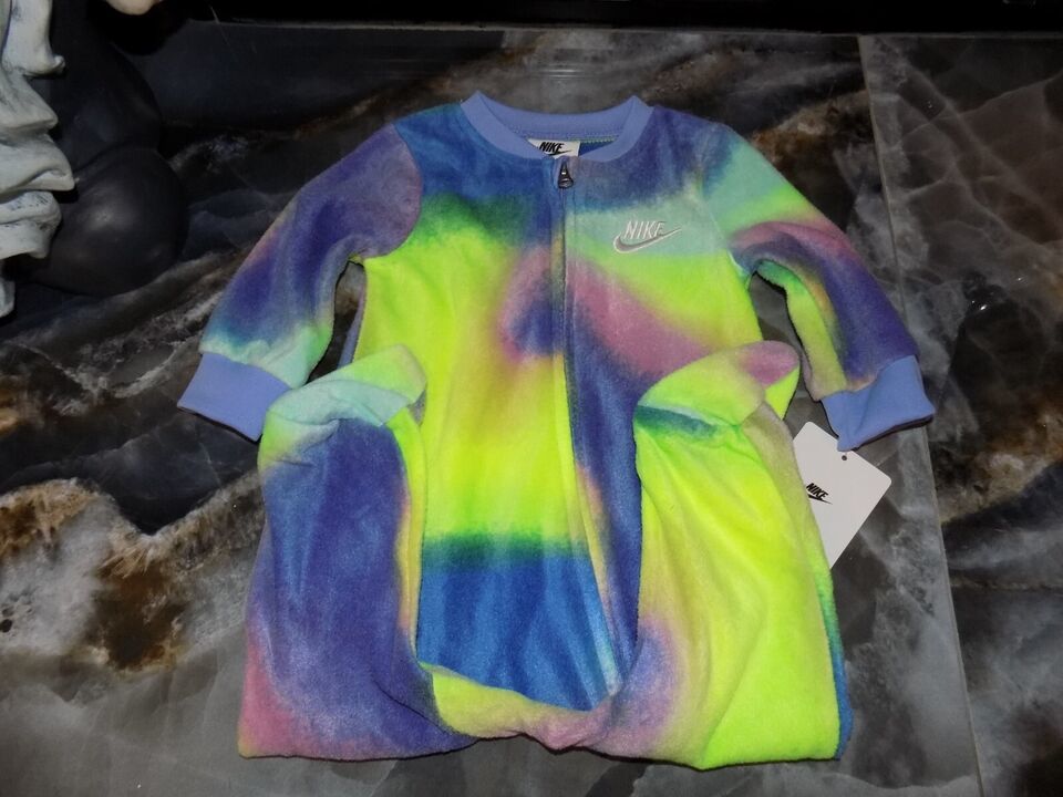 Primary image for Nike Light Thistle Tie Dye Fleece Sleeper/Footie Size 6 Months NEW