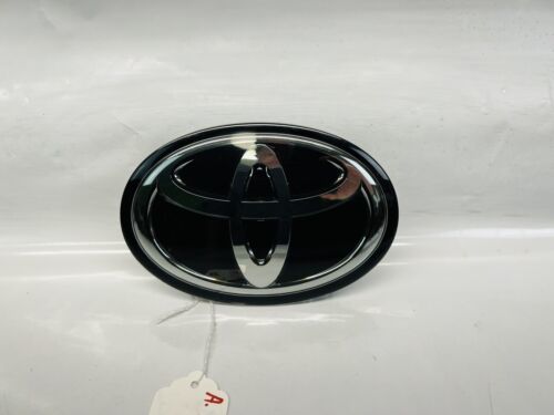 53141-33130 TOYOTA AVALON HIGHLANDER CAMRY SIENNA RAV4 FRONT OEM EMBLEM ... - $85.00