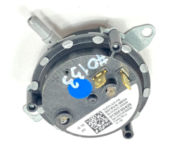 Goodman 9375VS-0033 Furnace Air Pressure Switch 0130F00429 -0.10 PF used... - $298.24 MXN