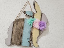 EASTER Spring 3D Floral Bunny Rabbit Wood Hanging Sign Home Decor - $16.82