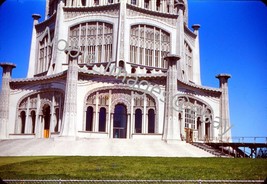 1950s Wilmette IL, Baha&#39;i Temple Exterior View Red-Border Kodachrome Slide - £2.95 GBP