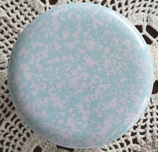 Pioneer Woman Candle ~ Splatter Tin ~ Honeysuckle &amp; Hydrangea Scent ~ 4.... - €17,12 EUR