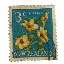 New Zealand Stamp 3c Puarangi Issued 1967 Machine Canceled Ungraded Single - £5.40 GBP