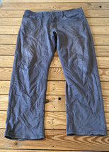 Izod Men’s Straight Leg Jeans Size 36x30 Grey Sf1 - $15.74