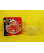 Mikasa Holiday Classic Handled Crystal Glass Basket 10” Santa Etched Chr... - $33.94 CAD