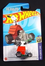 Hot Wheels Screen Time Peanuts Snoopy 4/10 NEW - £6.25 GBP