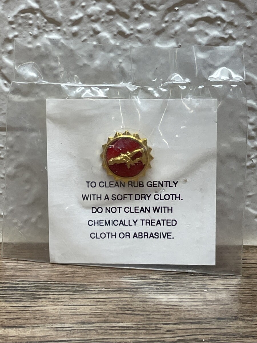 Army Minute Man Gold Tone Enamel Lapel Pin Military Militaria KG JD - $8.90