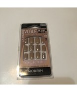 LA Colors Classy Nails Light Brown Gold Glitter GLUE-On Artificial Activ... - $11.77 CAD