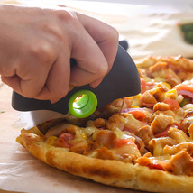 Stainless Steel Round Wheel Cutting Knife Pizza Cutter with Lid Roller - £9.11 GBP
