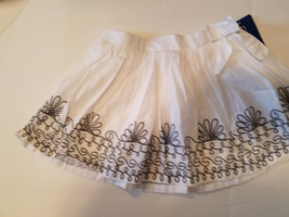 Geniune kids from OSHKOSH Toddler  Girls  Skirt Size 4T White  Black Floral NWT - £7.74 GBP